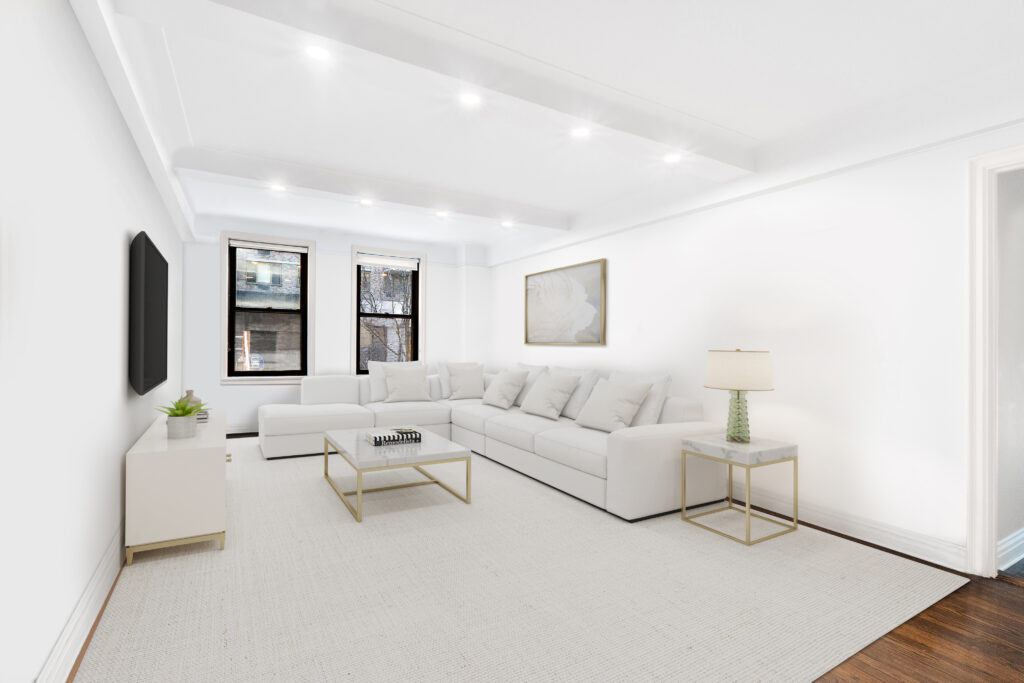 308 East 79th Street • 2DJ