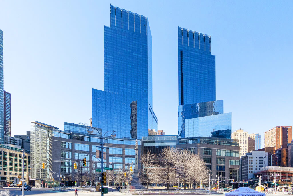 25 Columbus Circle • 72/73B